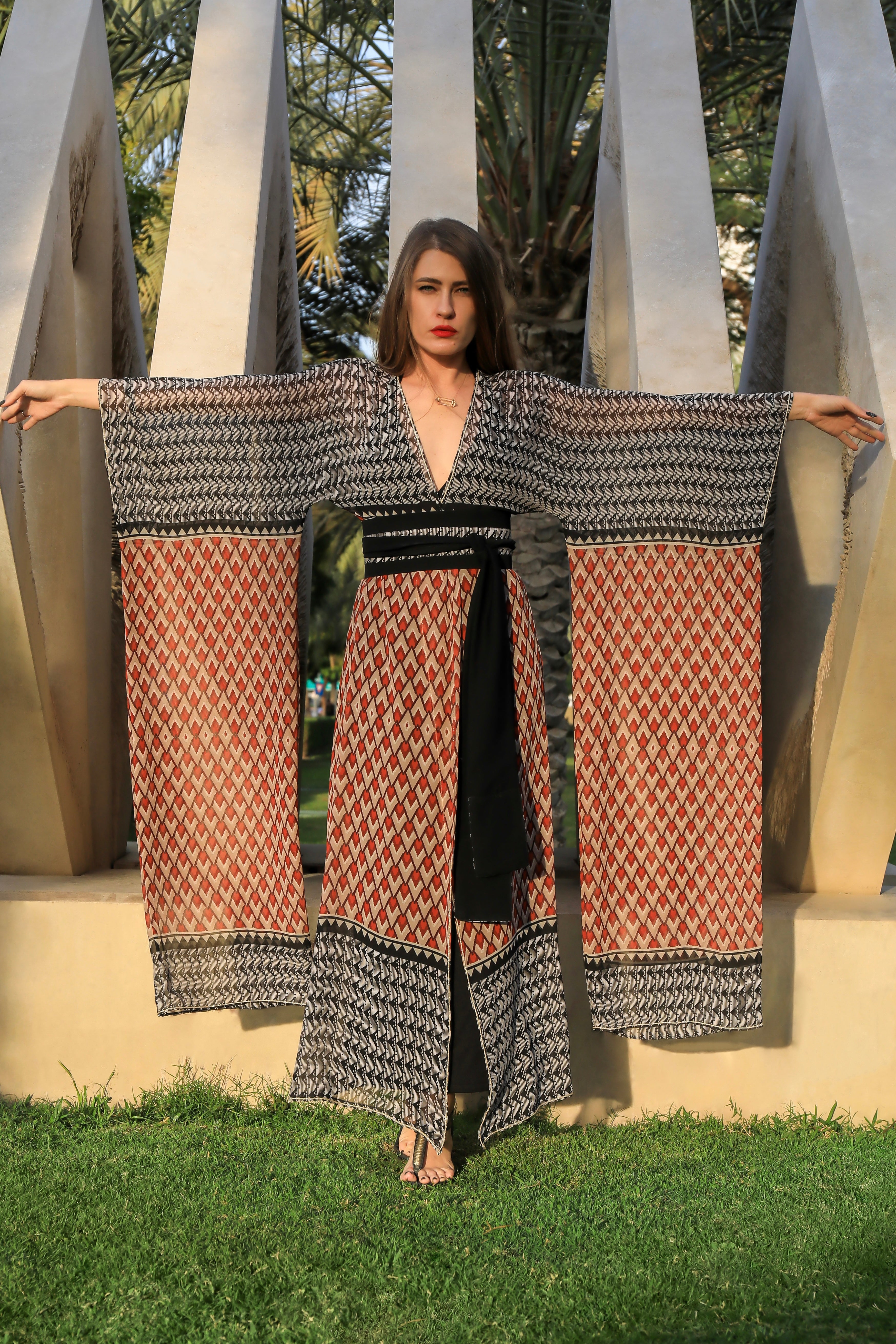 Ohkisaki Hendesi Kimono Ember