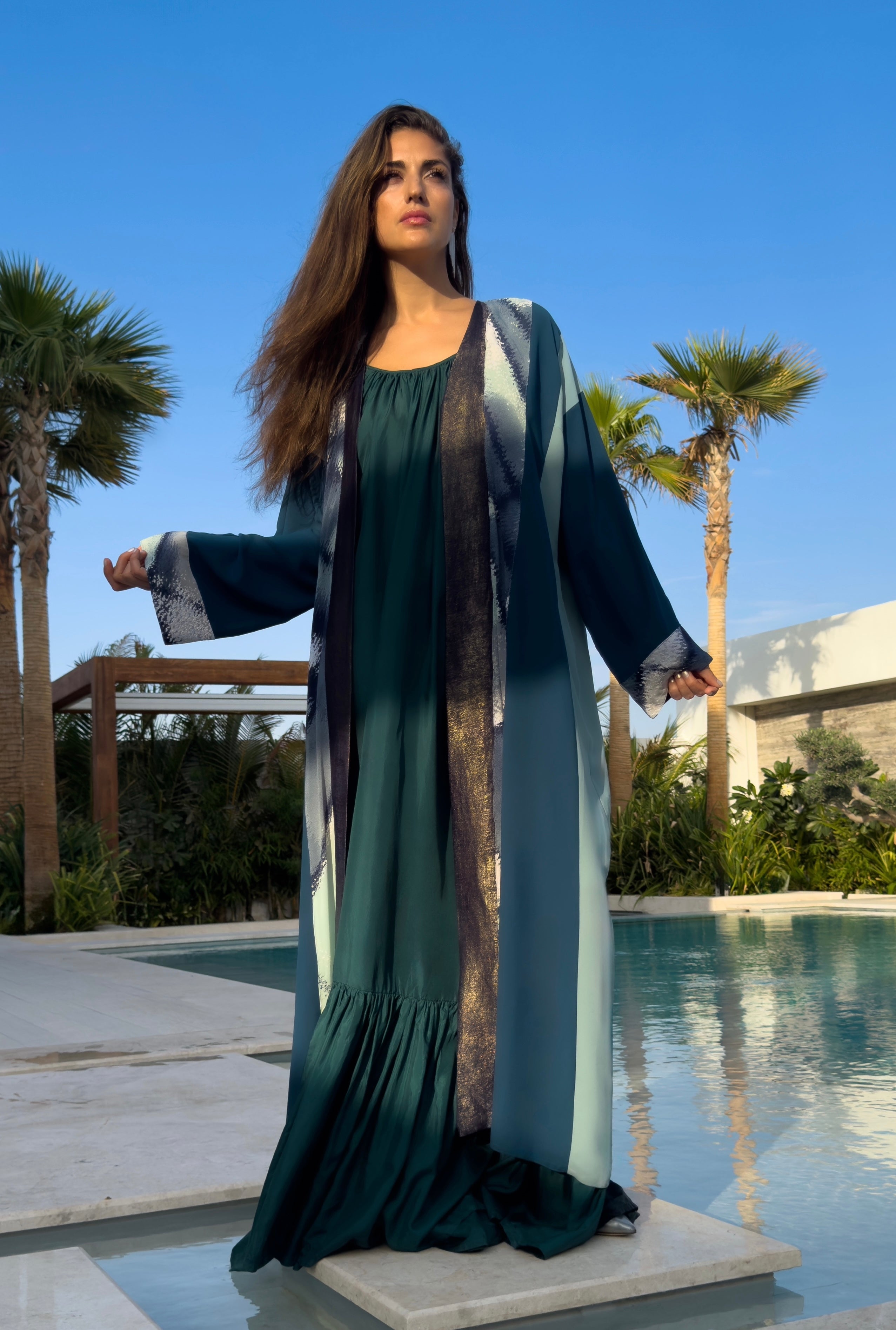 Khayāl al-Māʾ Abaya
